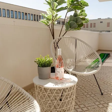 Apulialux Monkey's Home. Ps5, Golf, Free Parking Lägenhet Bari